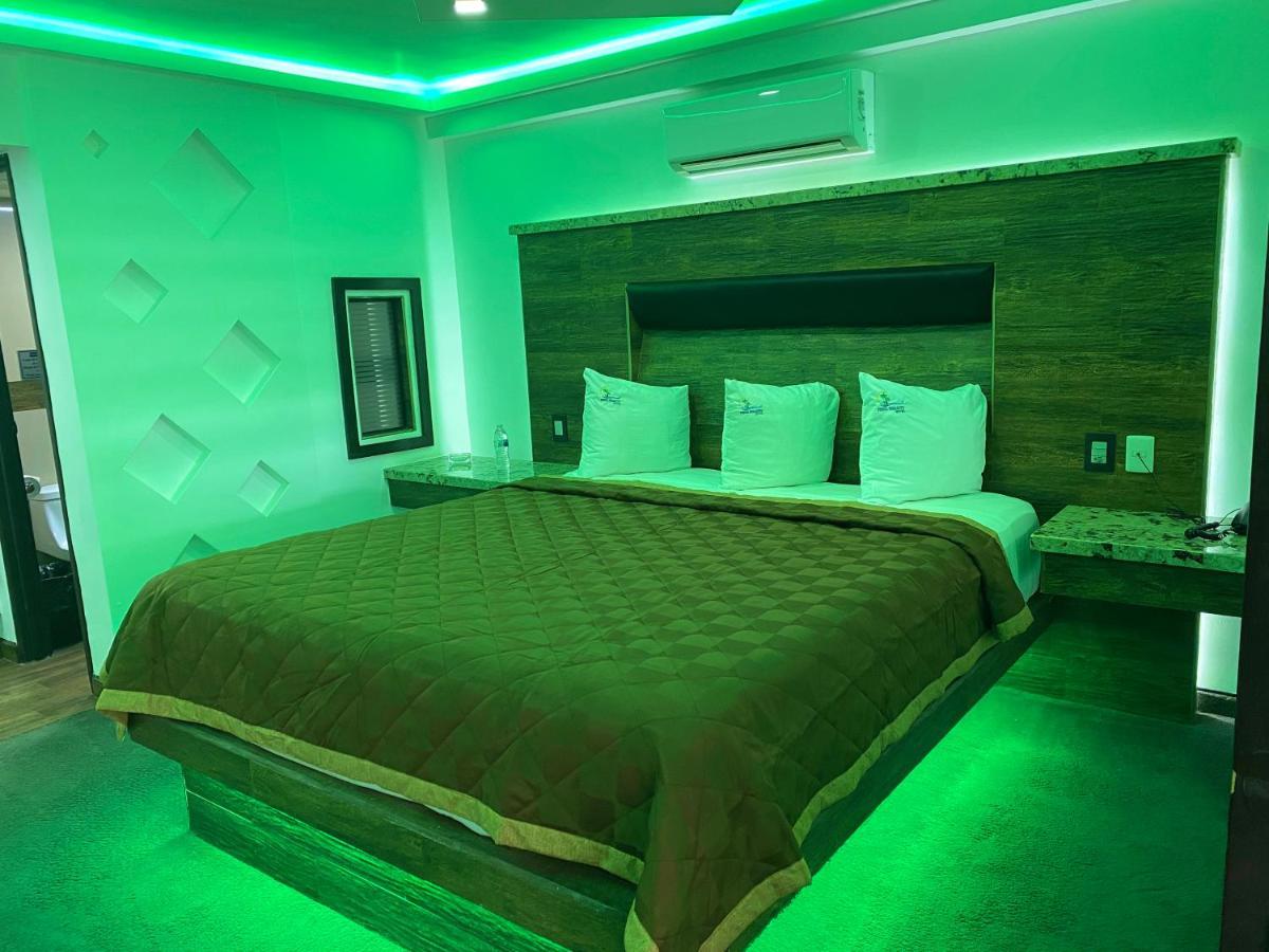Hotel Fiesta Rosarito Exterior photo