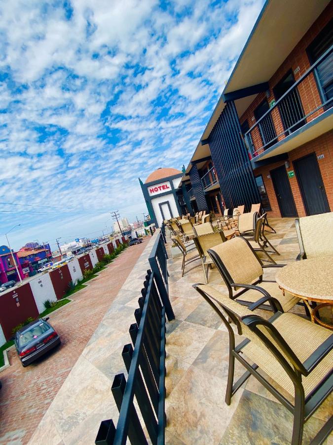 Hotel Fiesta Rosarito Exterior photo